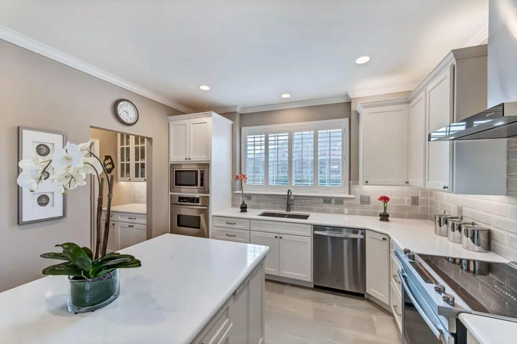 Transitional Kitchen Remodel by Ferrari's Kitchens & Bath project photo